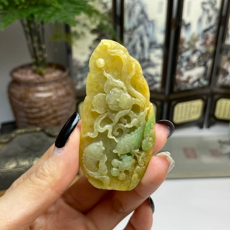 毛货 黄加绿莲年有余鱼挂件 天然翡翠A货
