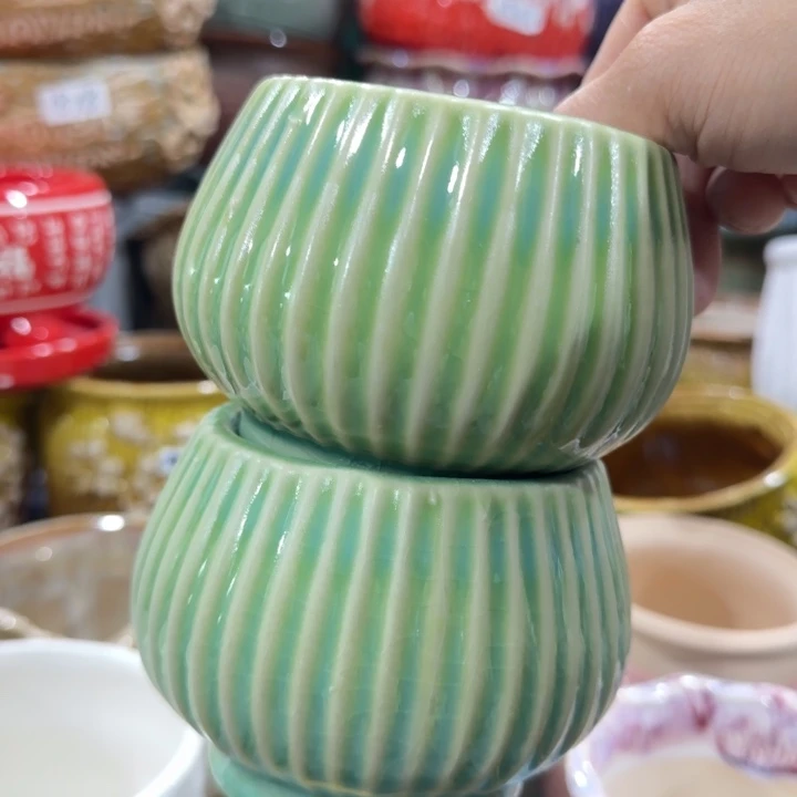 凑9块包邮，有孔，陶瓷花盆