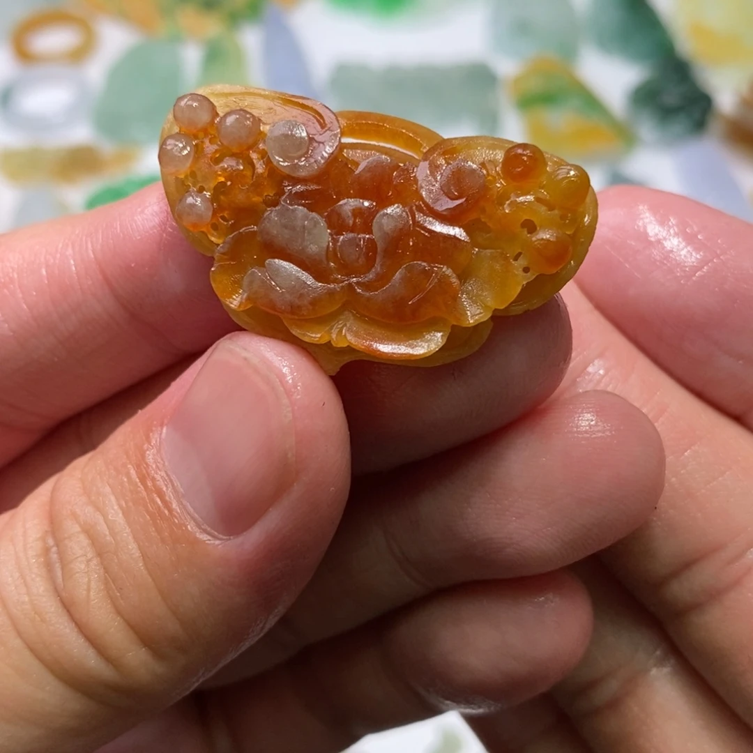 定制翡翠未镶嵌吊坠