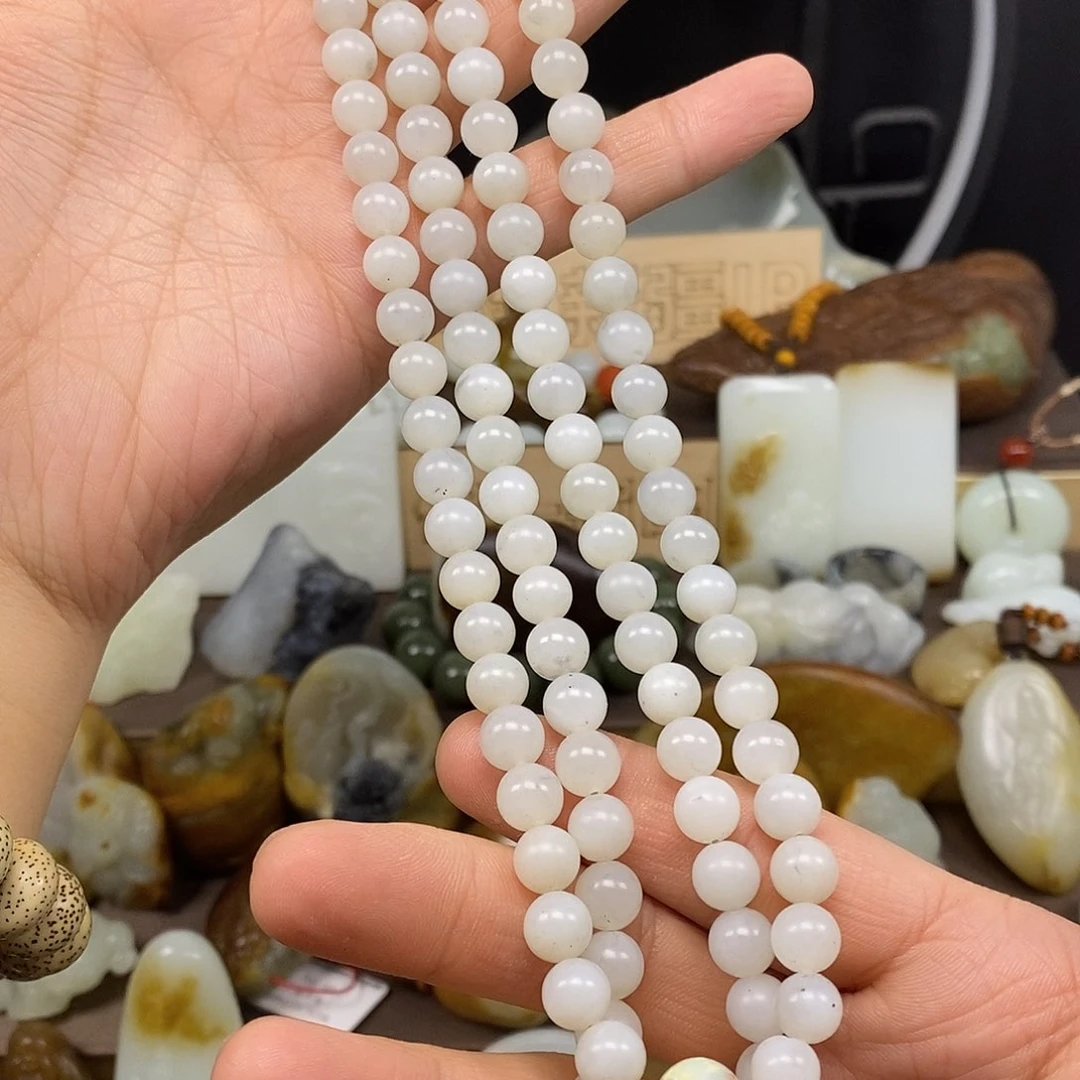 和田玉未镶嵌颈饰好**来