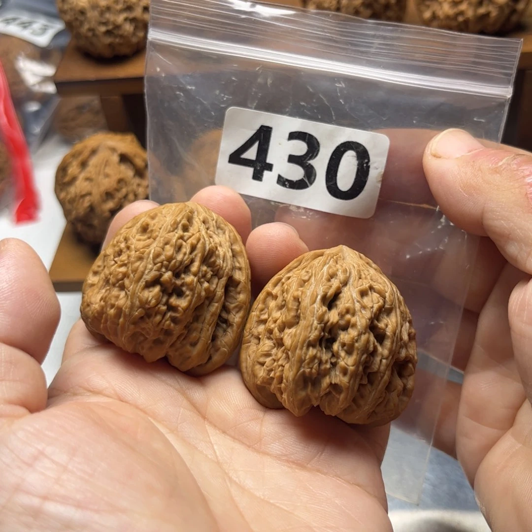 吊坠文玩核桃密纹38