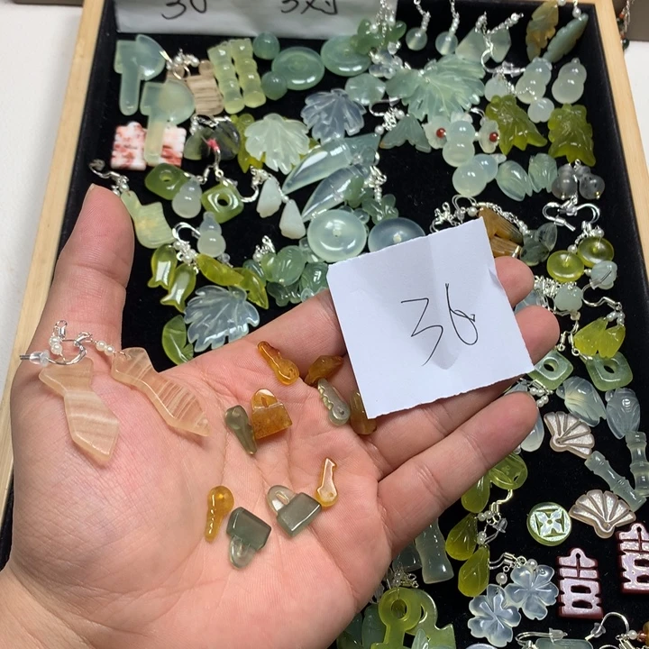 用***3蛇纹石玉合金发夹