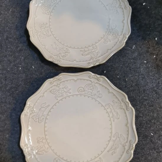 瓷片微瑕木马八寸浅盘两个一组