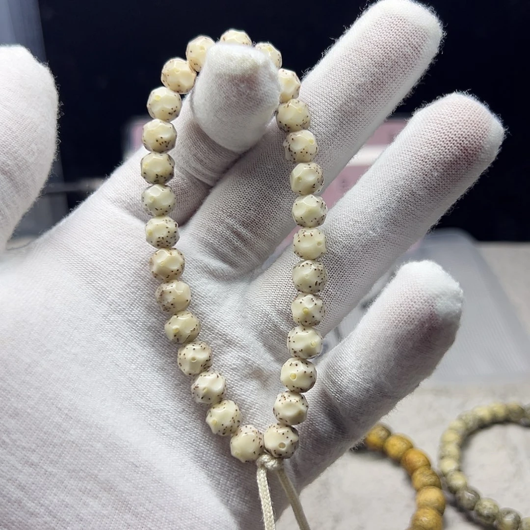 垚***犇星月菩提吊坠链接44