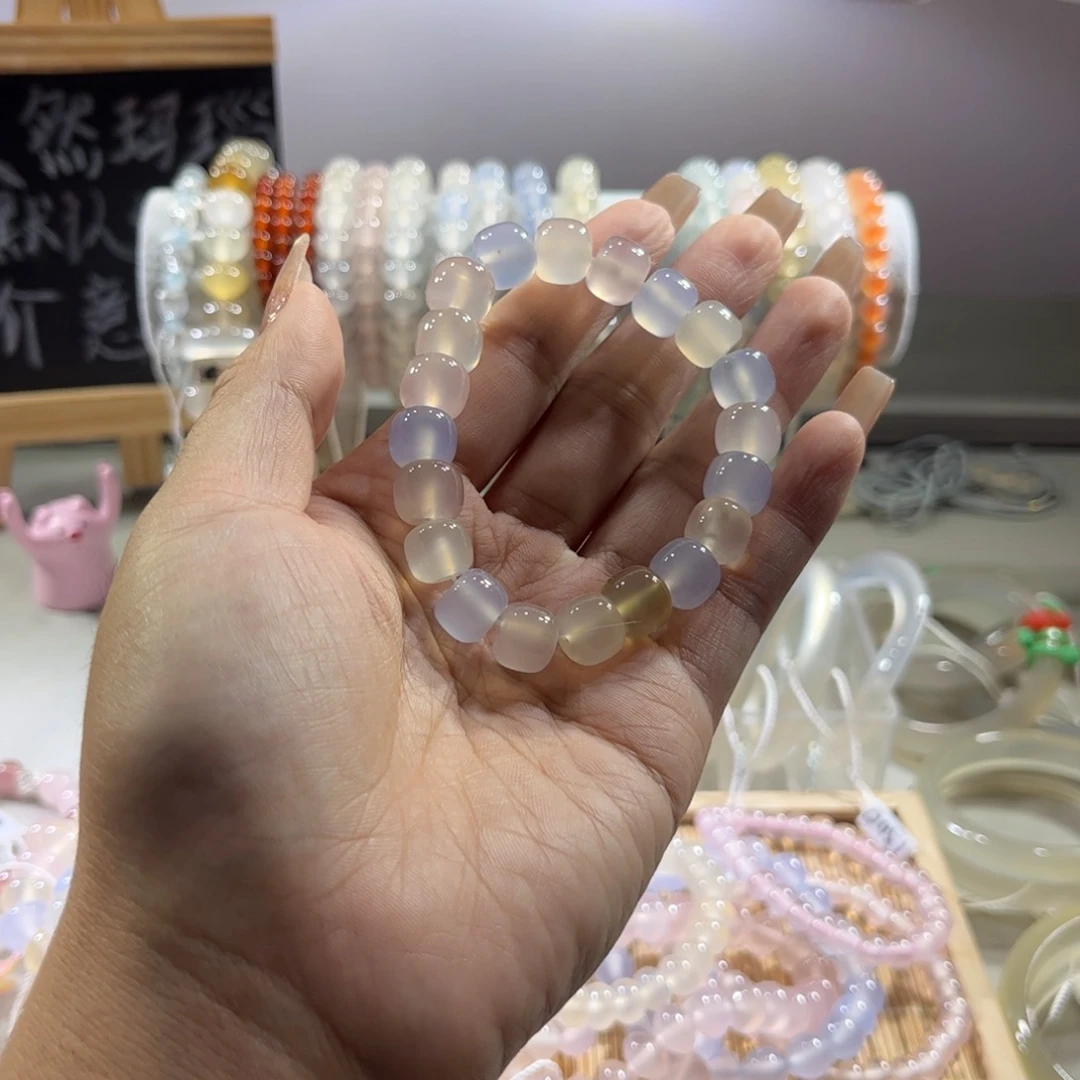 玛瑙/玉髓手镯未镶嵌