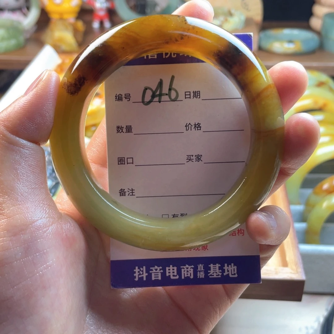 蛇纹石玉未镶嵌手镯安****y