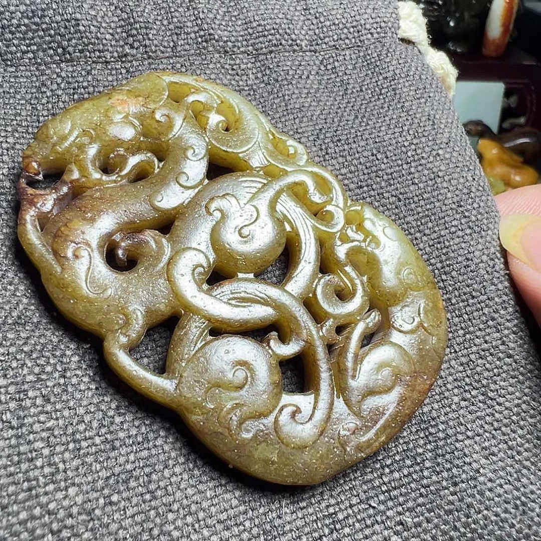 和田玉（糖玉）未镶嵌挂件