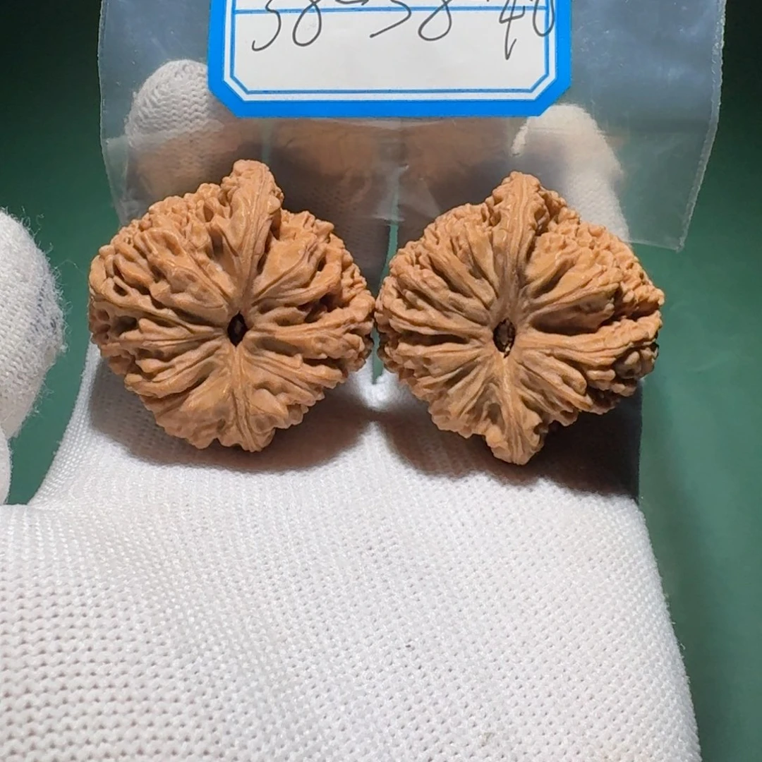 文玩核桃吊坠76号南疆