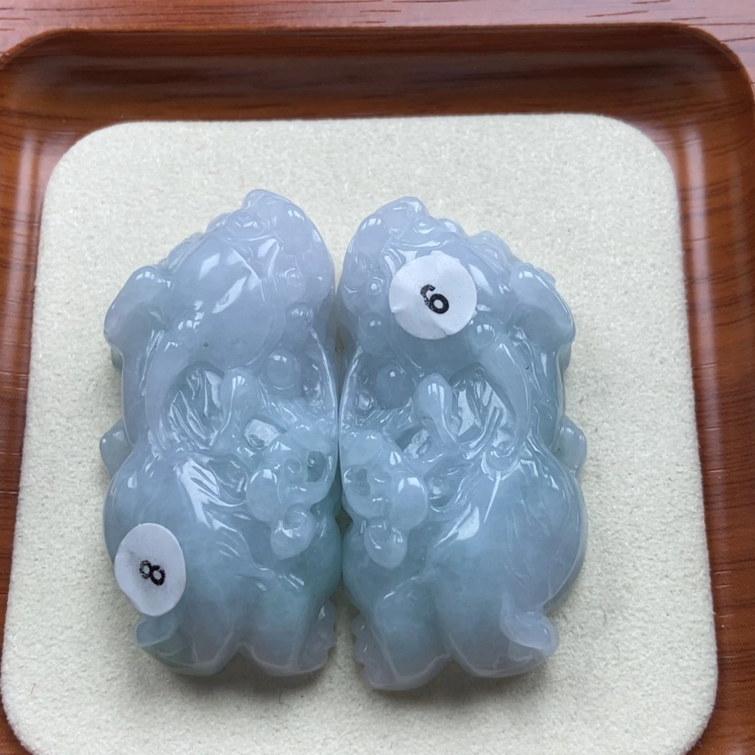 吊坠(赠链)未镶嵌翡翠如意貔貅吊坠一对