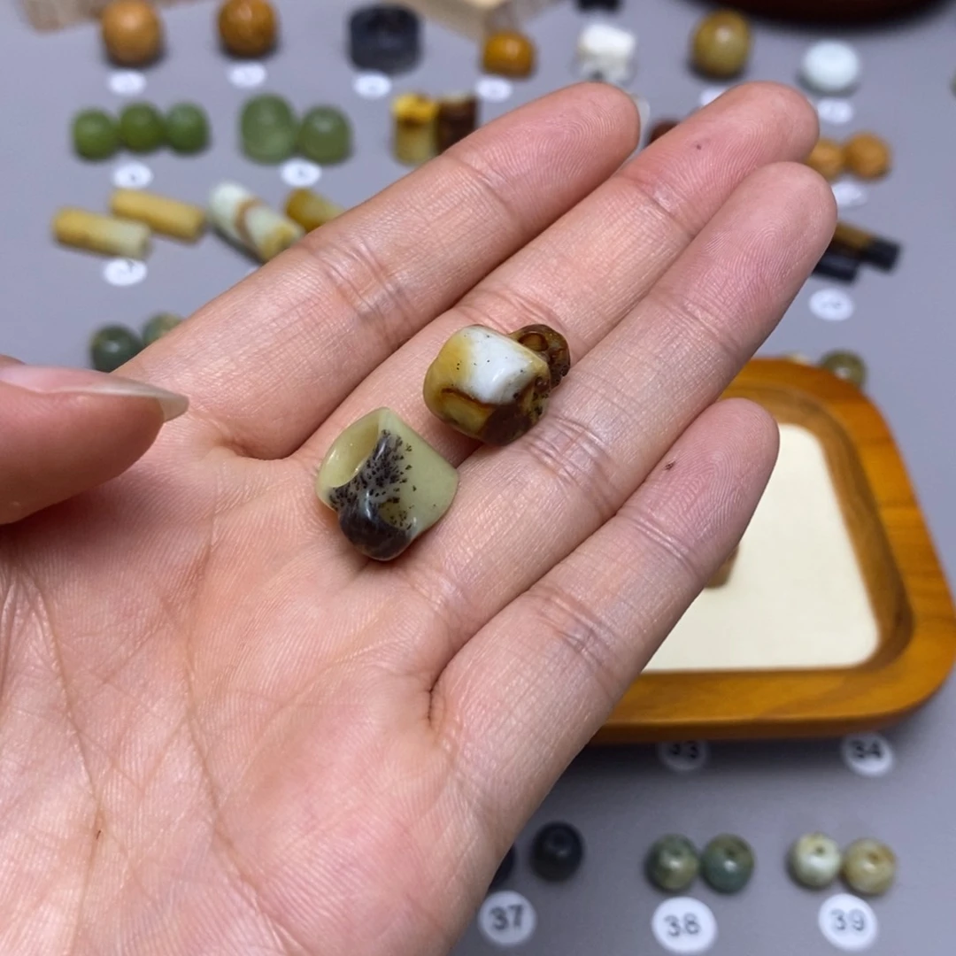 蛇纹石玉配饰合金佳****4