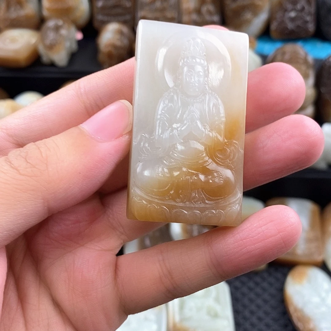 瓜***皮未镶嵌和田玉挂件