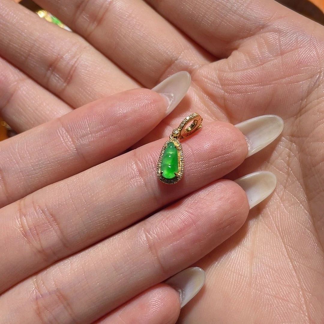 翡翠18K金镶嵌吊坠(不含链)