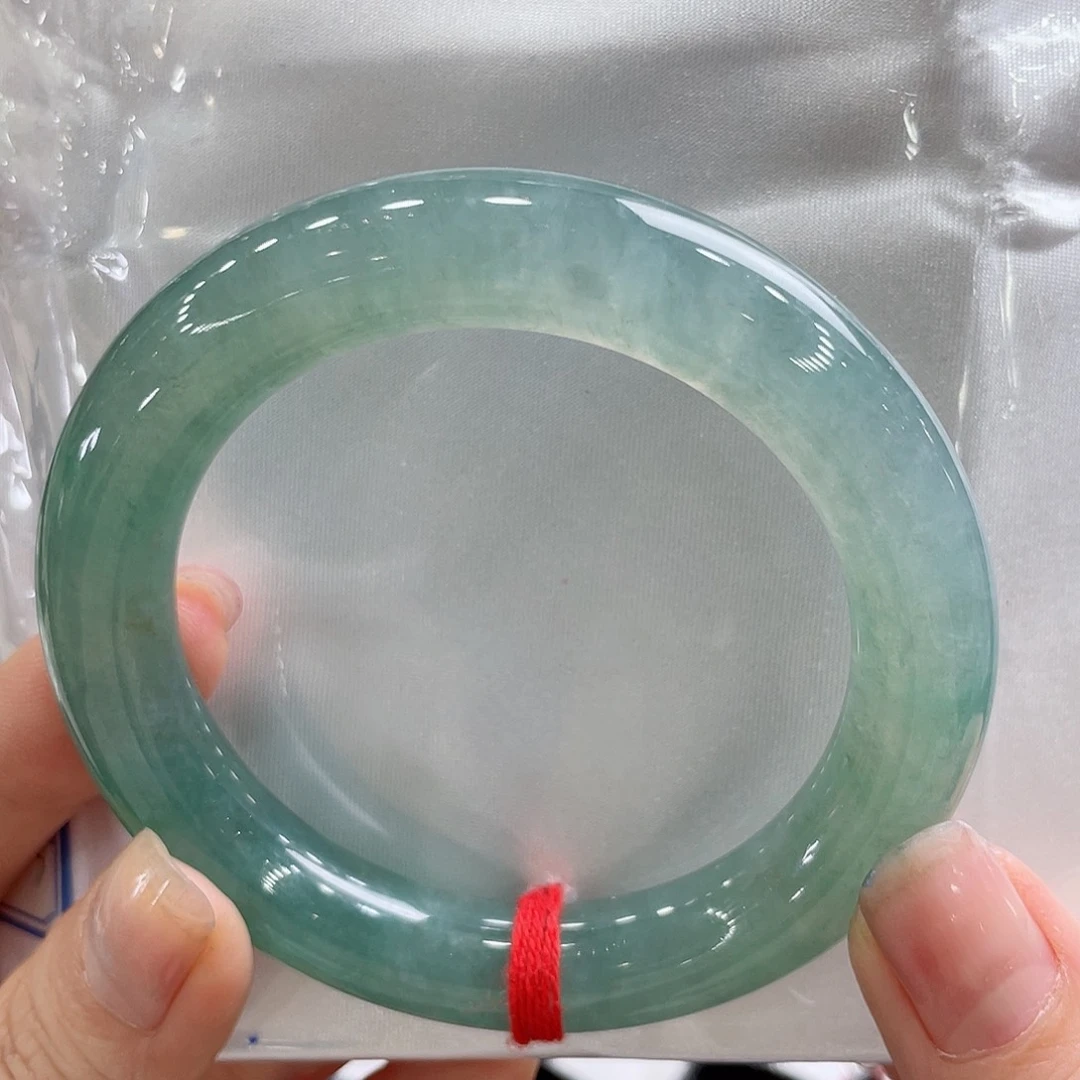 翡翠手镯未镶嵌56.6湖水绿