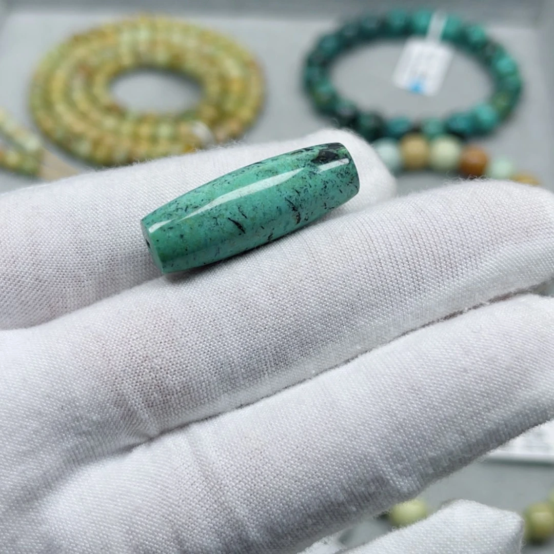 绿松石未镶嵌挂件