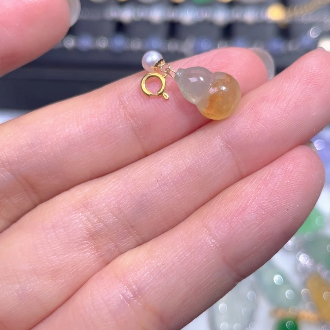 颈饰18K金镶嵌翡翠翡翠