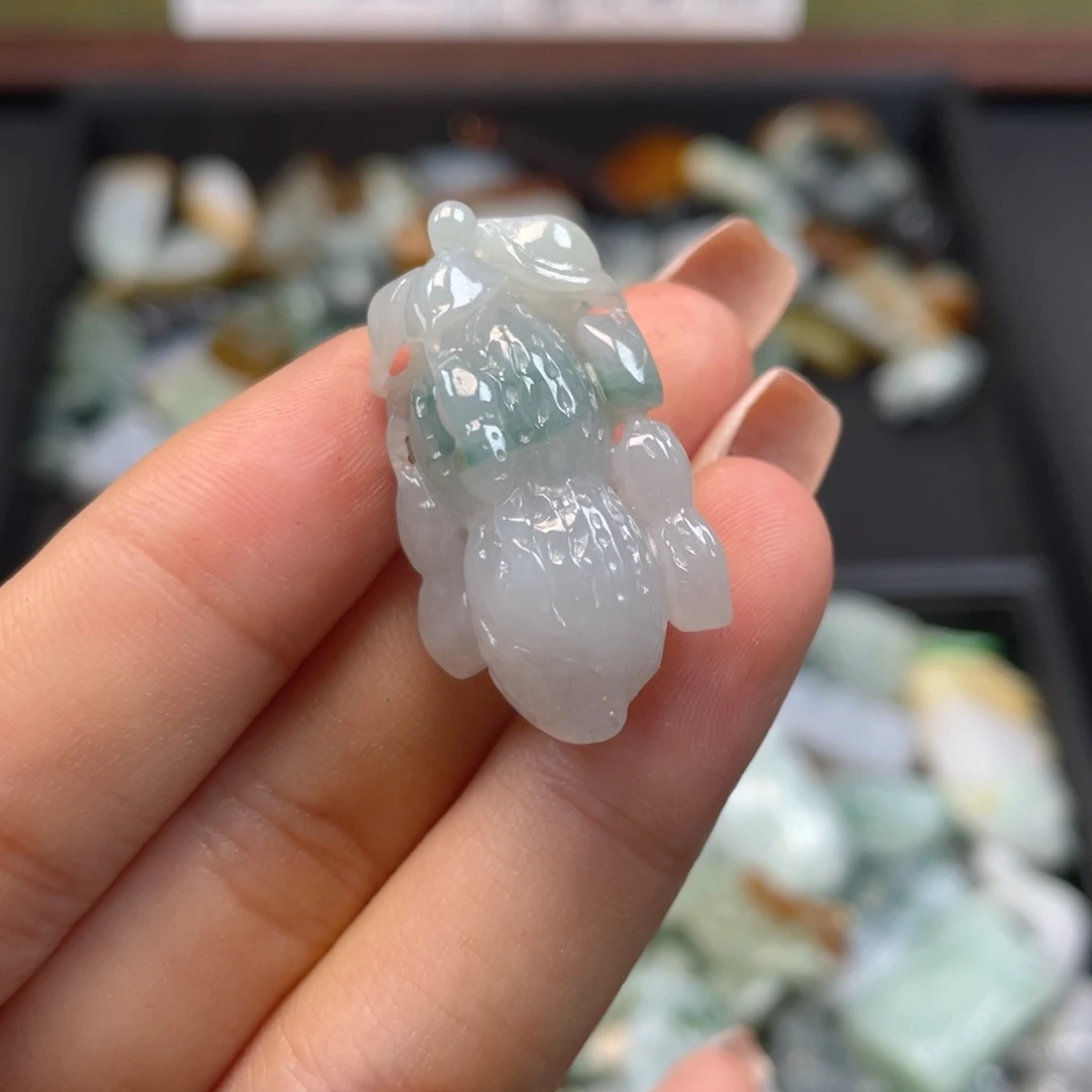 定制翡翠未镶嵌翡翠