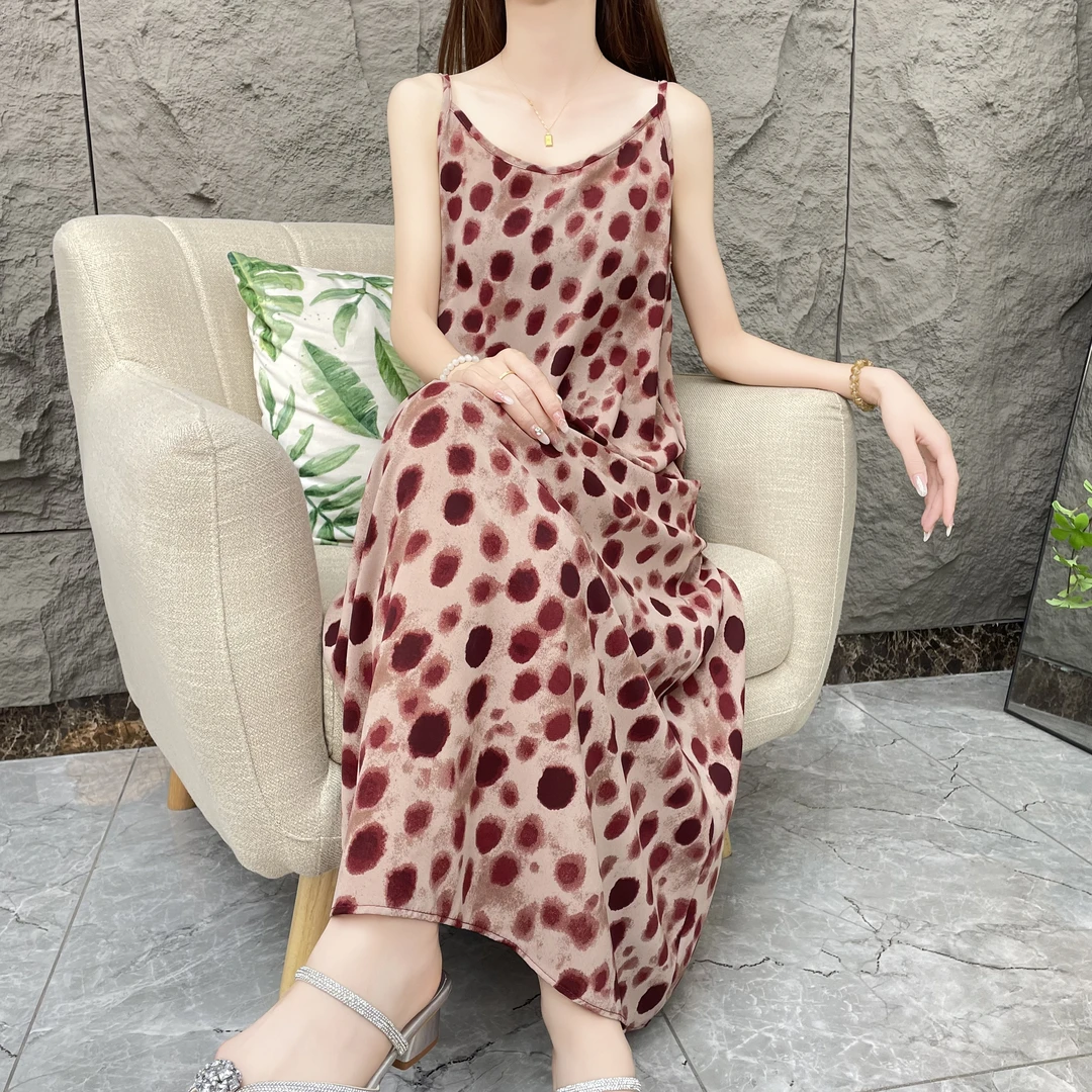 【琥珀云烟】夏季碎花吊带裙女时尚宽松气质夏季法式无袖印花连衣裙