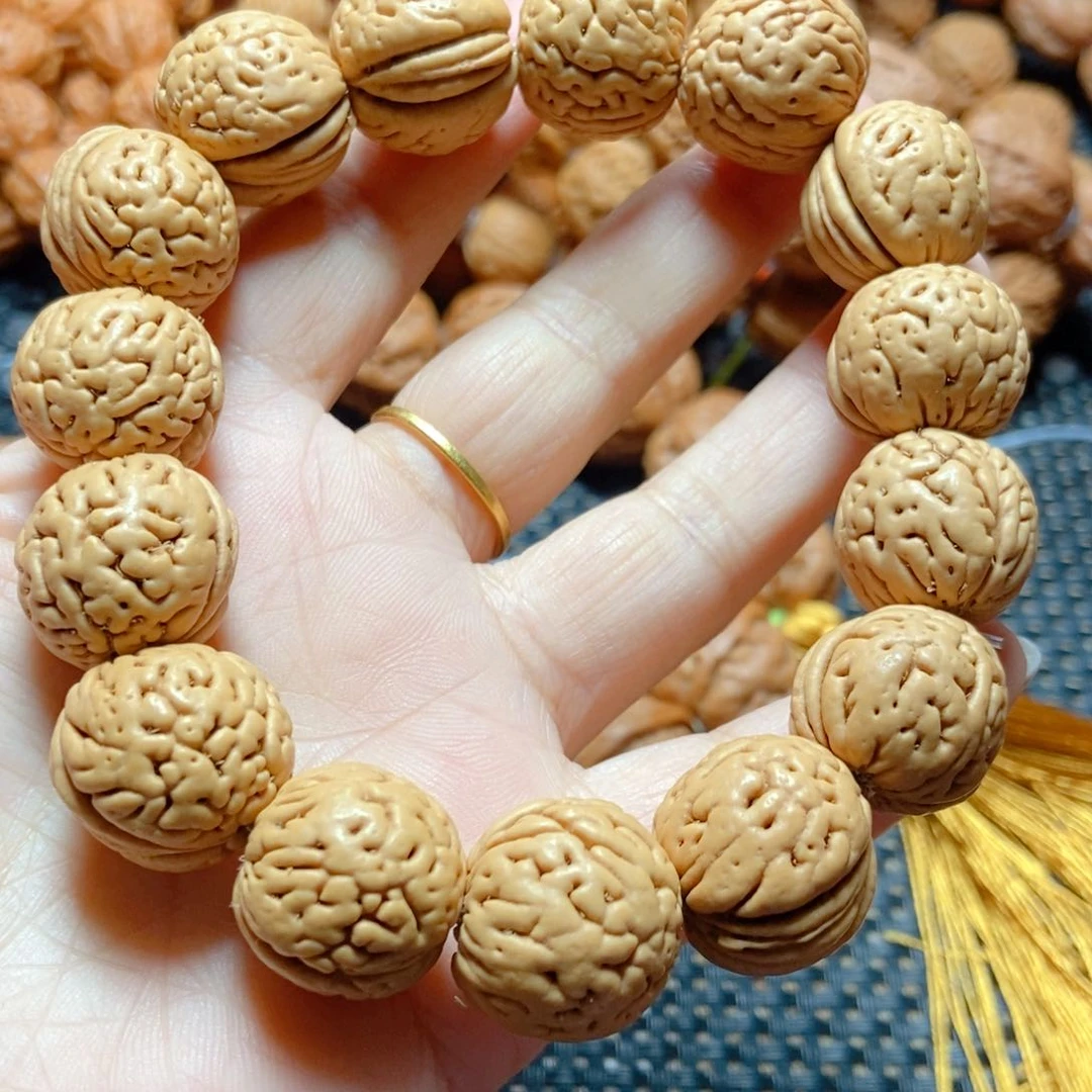 文玩核桃手串桃核