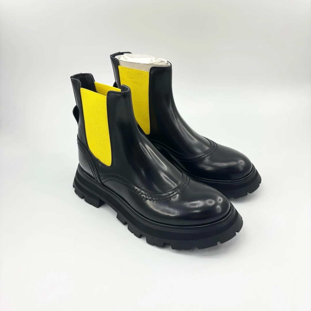 全新未使用 Alexander McQueen/亚历山大·麦昆 37.5切尔西靴0509