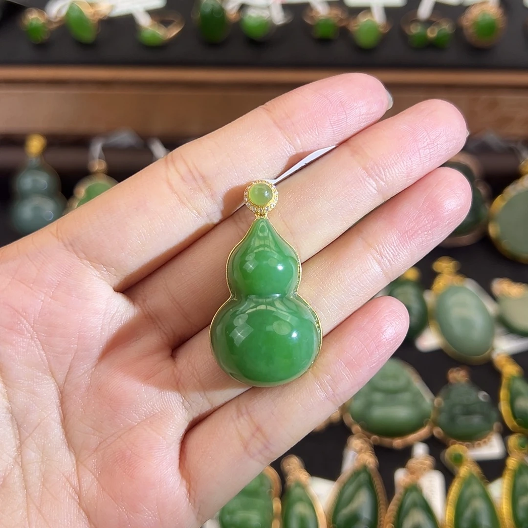 和田玉（碧玉）18K金镶嵌吊坠(不含链)葫芦30mm