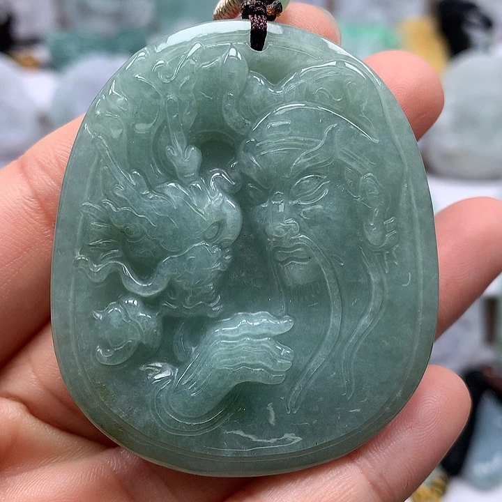 翡翠未镶嵌颈饰玉龙关二爷福利