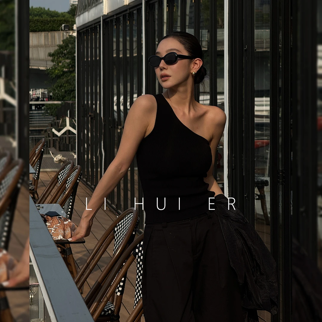 LiHuiEr李慧儿【克林索尔的夏】夏季黑色斜肩设计师款背心F-BX1