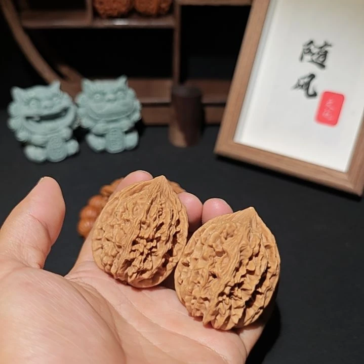 核桃把件42尺寸鸡心
