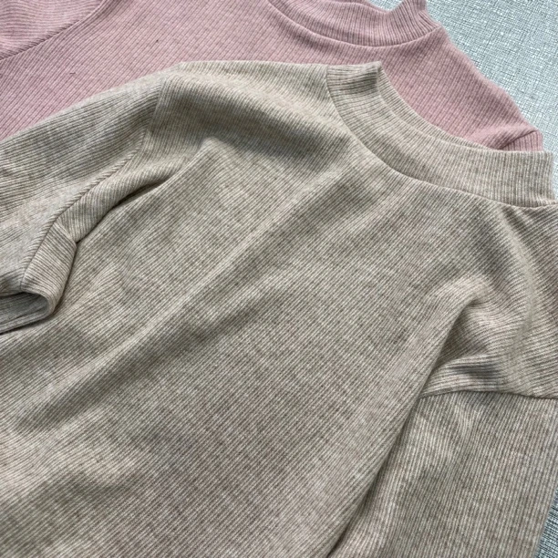 女士长袖半高领打底衫