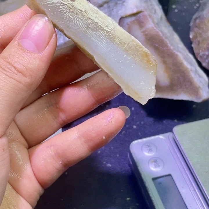未镶嵌和田玉珠宝半成品