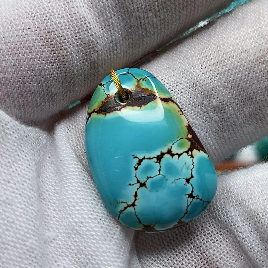 绿松石未镶嵌天然原矿绿松石