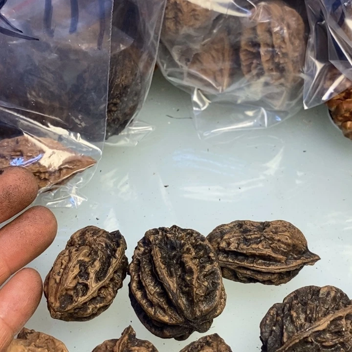 安***雷文玩核桃吊坠拿姐工艺122