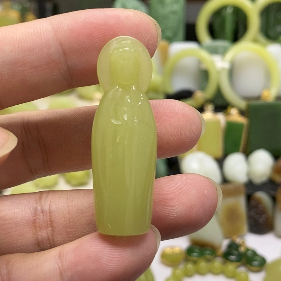 【闪购商品】颈饰未镶嵌和田玉