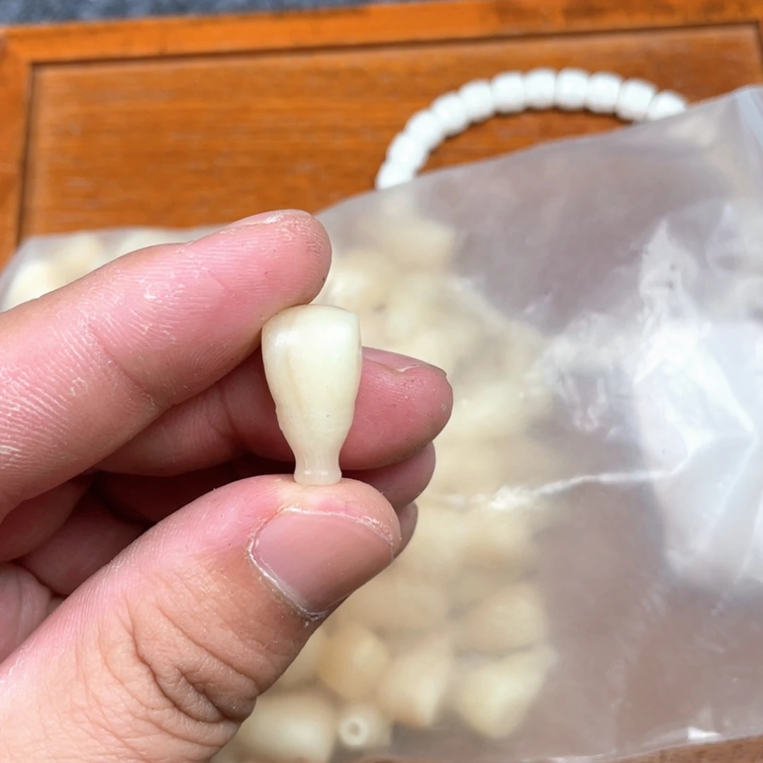 驼骨手串/手链编号83卡1. 0