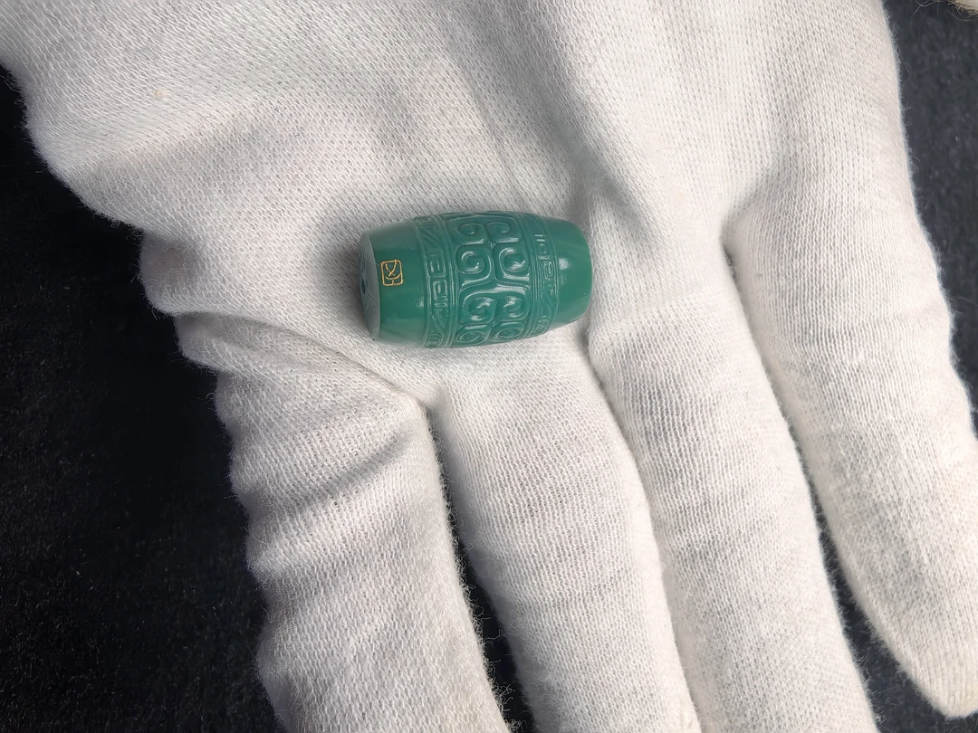 绿松石回纹单珠配饰，可做锁骨顶珠