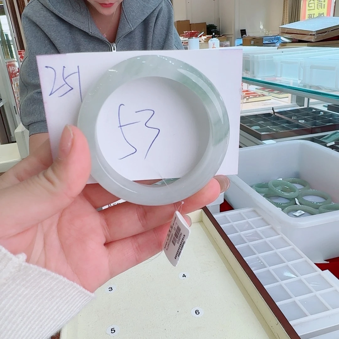 石英质玉未镶嵌手镯251