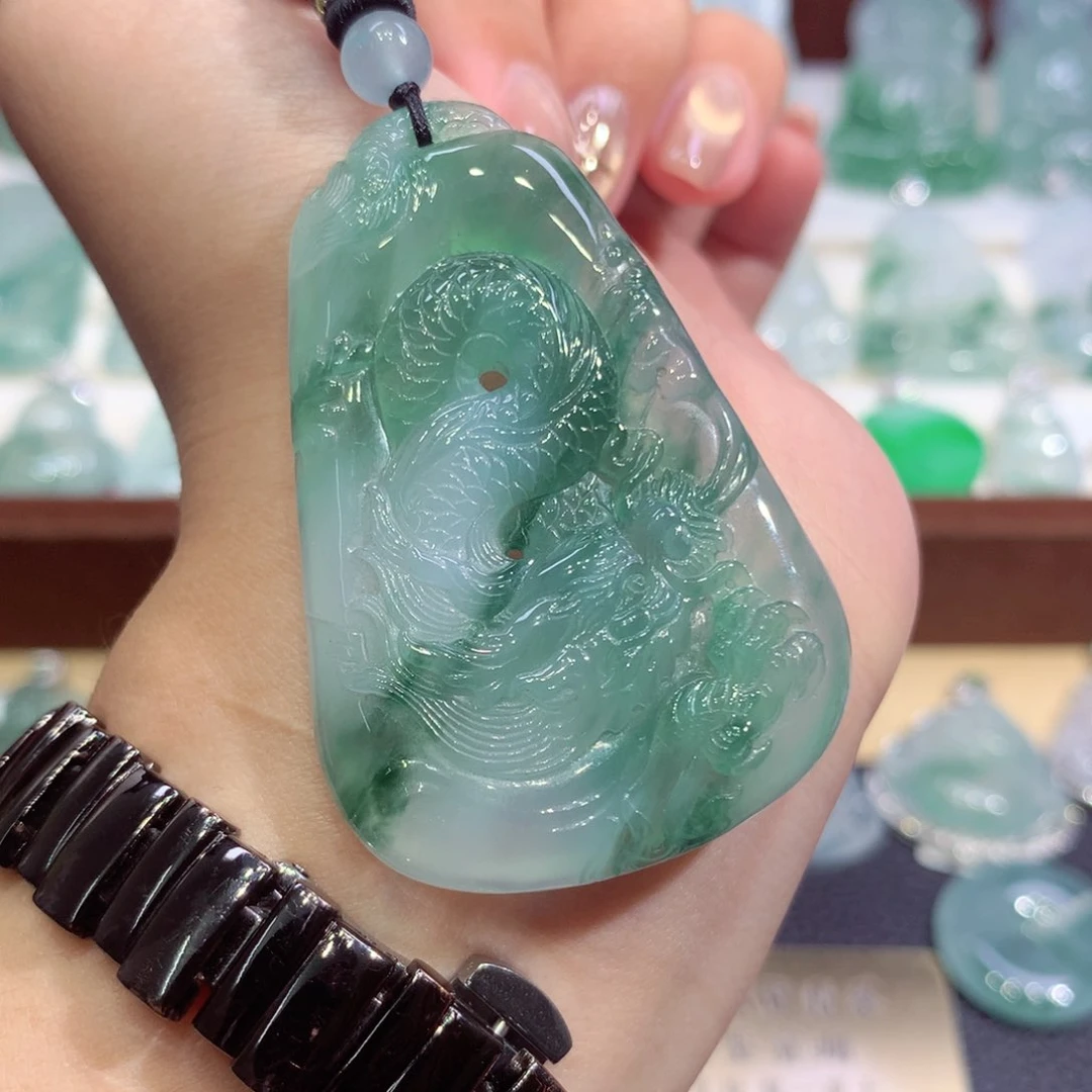 吊坠(不含链)未镶嵌翡翠