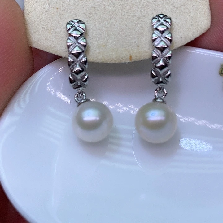 银S925镶嵌耳饰淡水珍珠