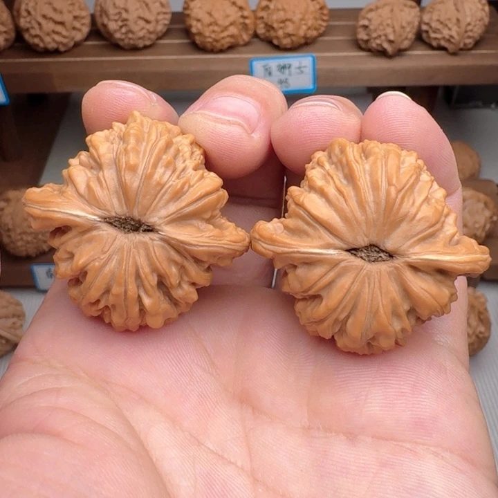 文玩核桃吊坠精品矮桩四座楼