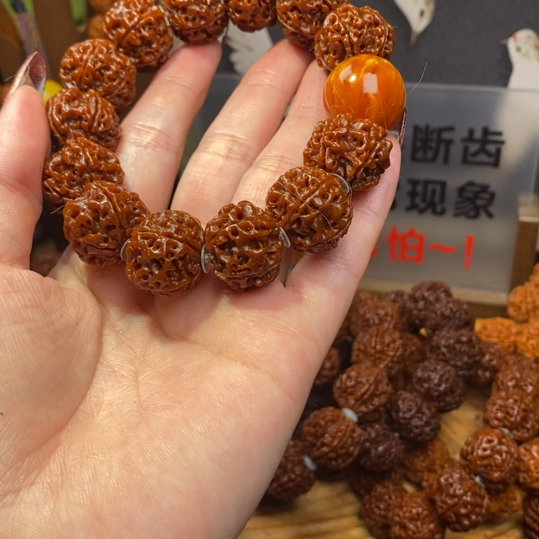 金刚菩提吊坠205深。