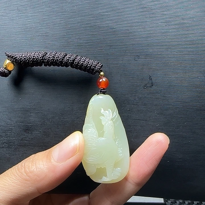 钱***？未镶嵌和田玉挂件