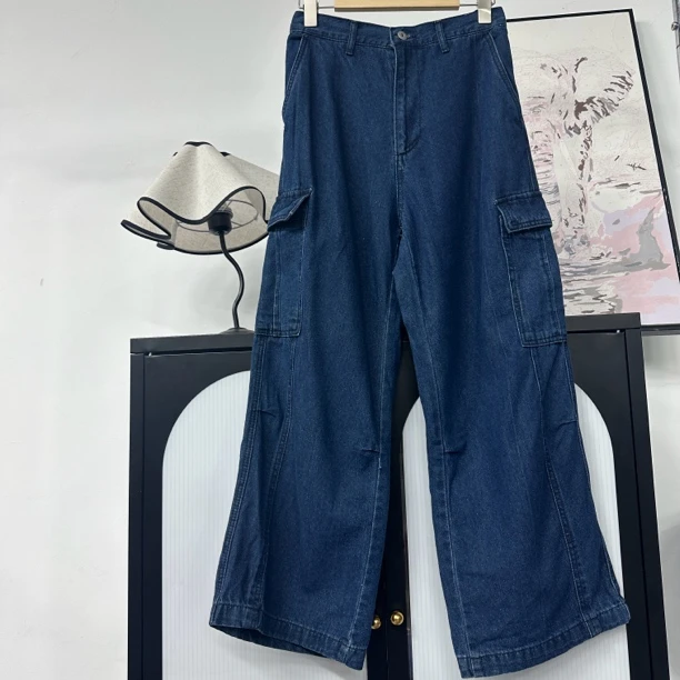 3173大口袋裤脚褶皱牛仔裤