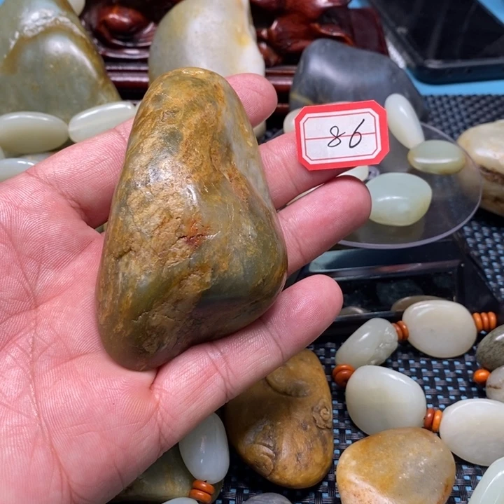 未镶嵌和田玉把件86