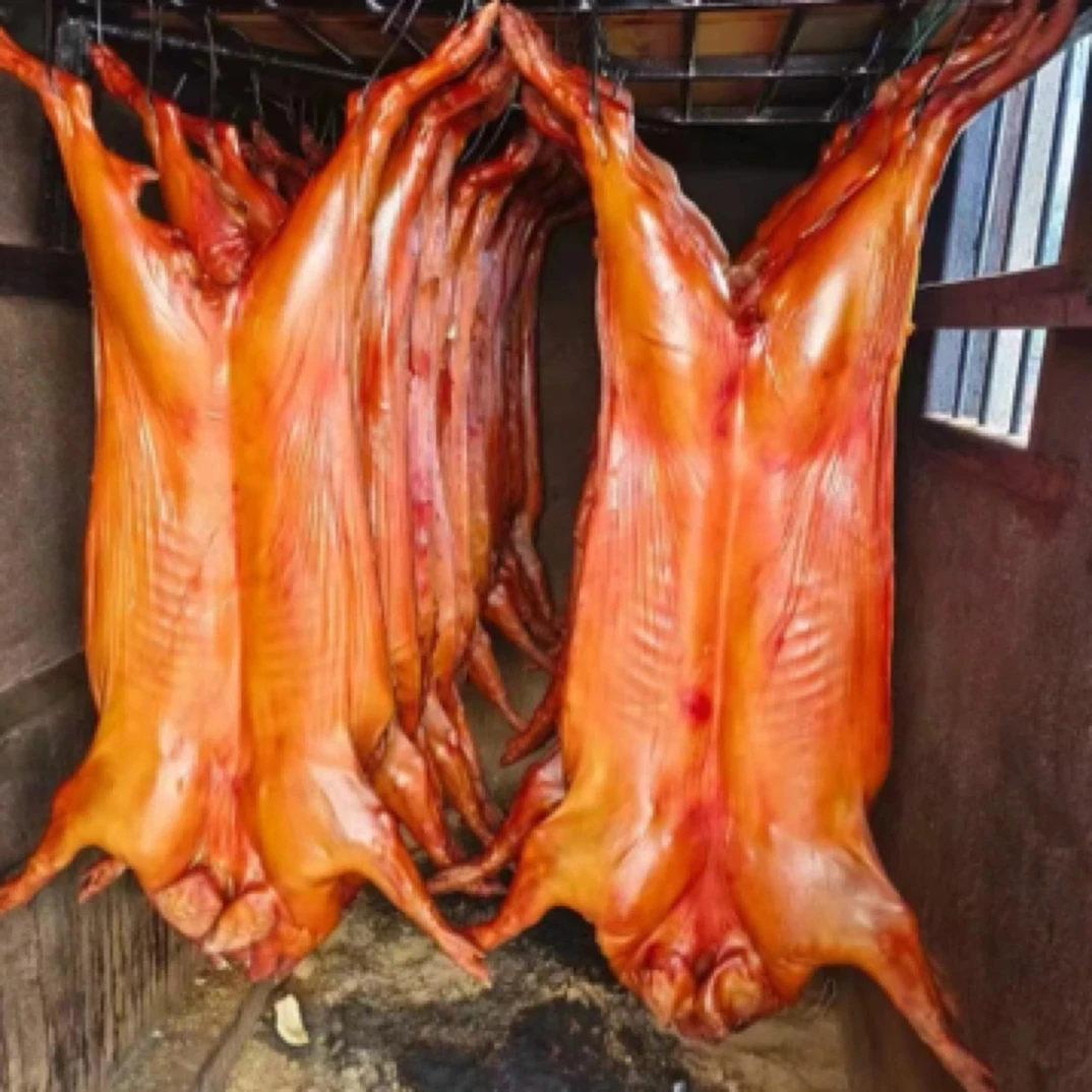 ｛土家烟熏腊整猪｝送礼佳品  土家土炕烟熏霸气整猪整头发货