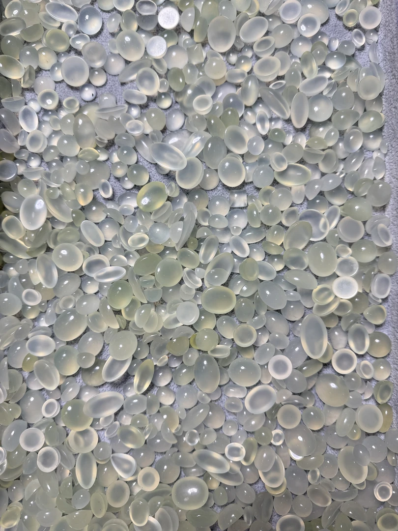 天然岫玉白冰蛋面多样性发货其中发一