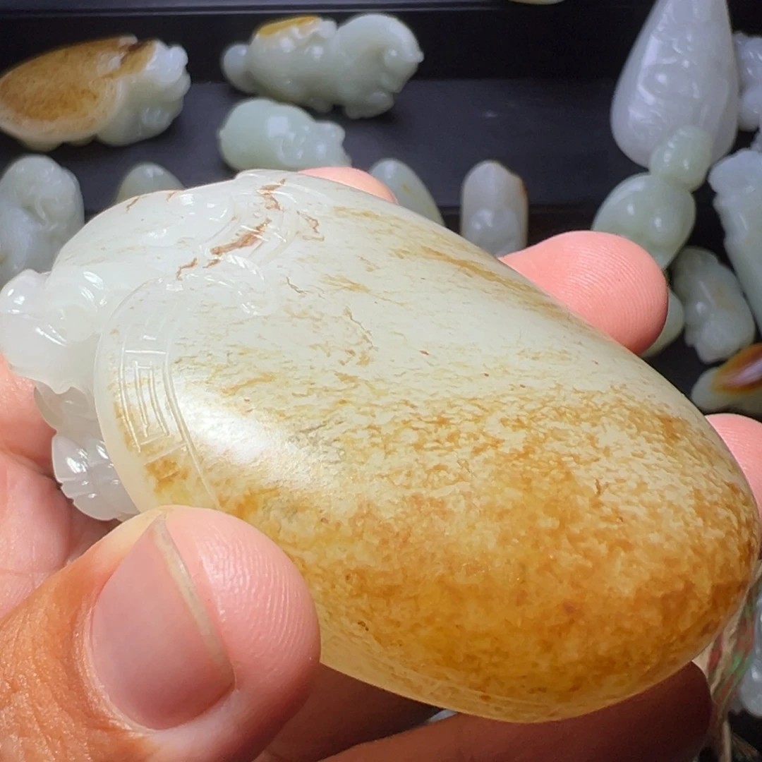 米***罗颈饰未镶嵌和田玉