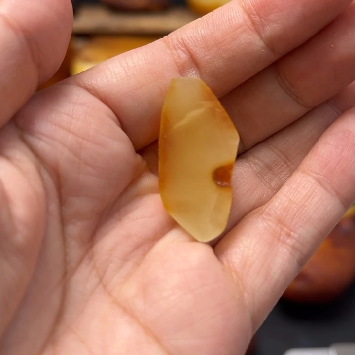 未镶嵌定制蜜蜡蜜蜡定制