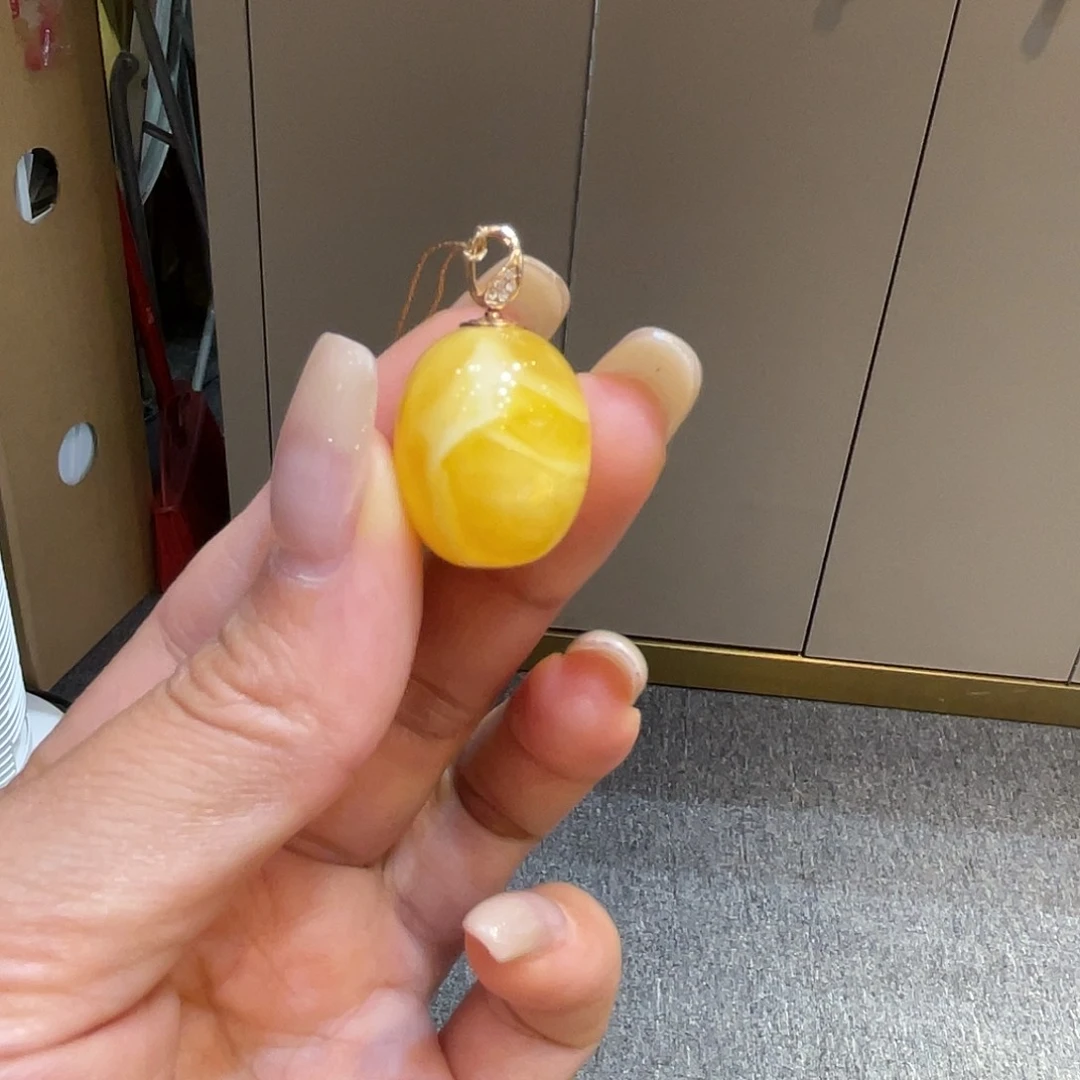 18K金镶嵌琥珀珠宝奇石