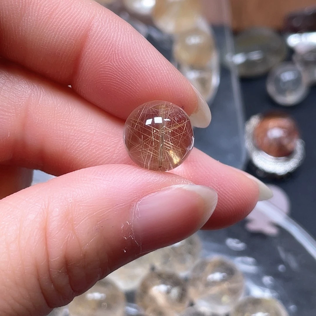 未镶嵌吊坠(不含链)水晶向***?