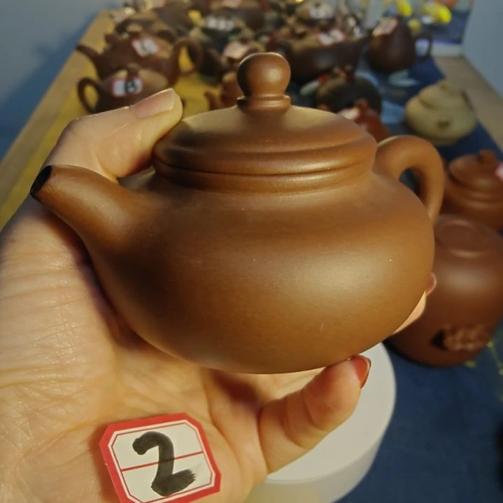 喀左原矿紫砂壶 60目 200  cc