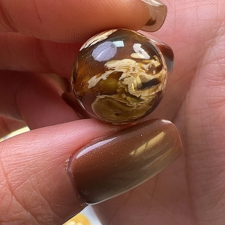 蜜蜡未镶嵌珠宝奇石